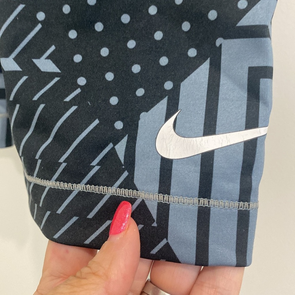 Nike Pro Core Patchwork Printed Training Capris |… - image 3